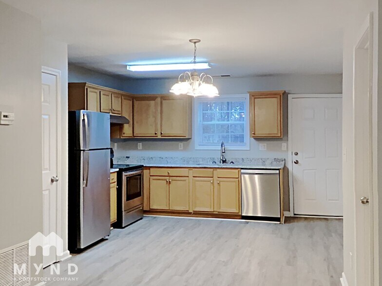Building Photo - 232 Hiram Terrace