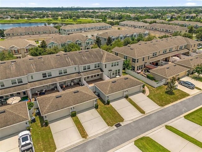 Building Photo - 8130 Red Stopper Ln