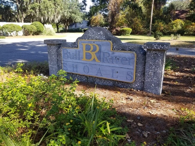 Building Photo - 105 Shoals Dr