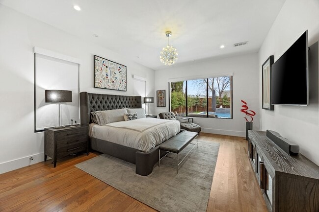 Building Photo - 4902 Linnet Ln