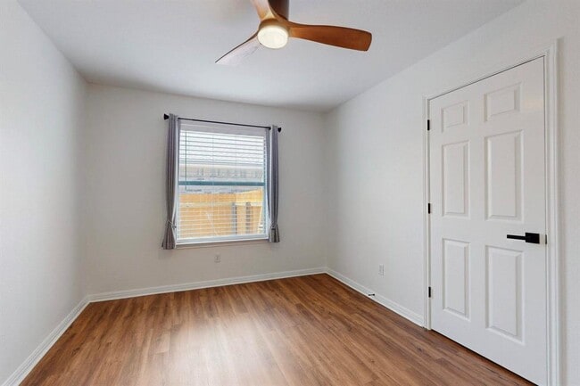 Building Photo - 2508 Willow Way