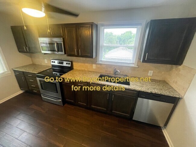 Building Photo - Nashville - Woodbine Area - 3 Bedrooms- I ...