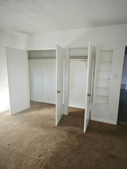 Building Photo - 444 W Regent St