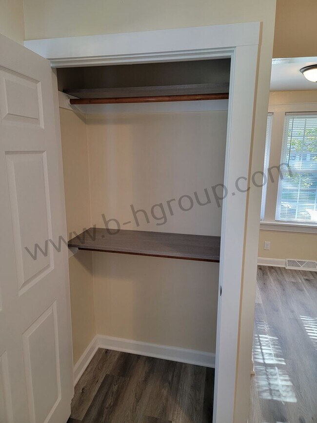 Building Photo - 6743 12th Ave