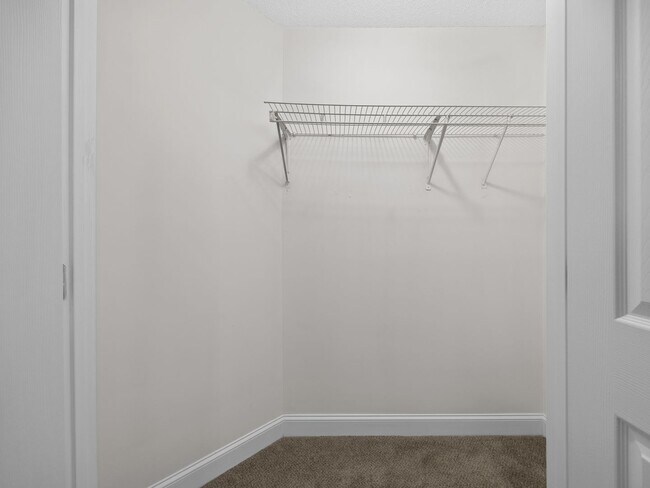 Building Photo - Newly Renovated 2BR, 2.5 BA in Greer SC