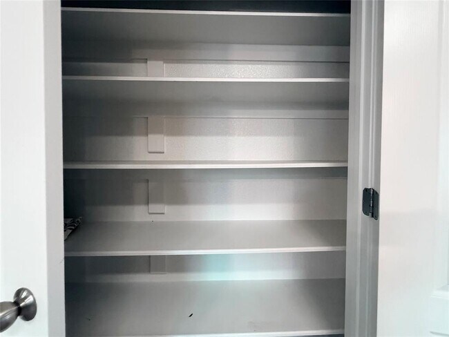 Building Photo - 1548 Tonia Loop