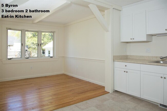 Building Photo - 5 Byron St