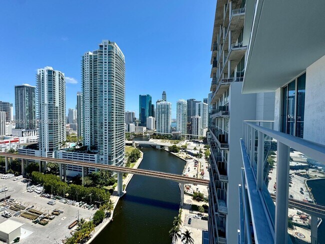 Building Photo - 185 SW 7th St