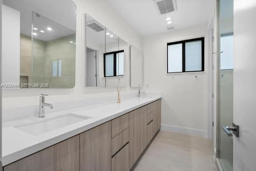 Building Photo - 6812 SW 80th St