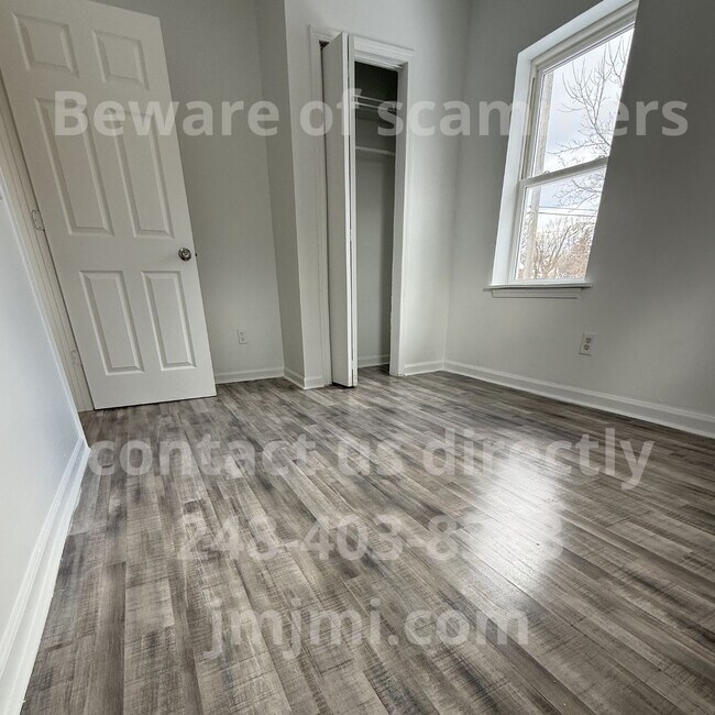 Building Photo - 51 S Francis St