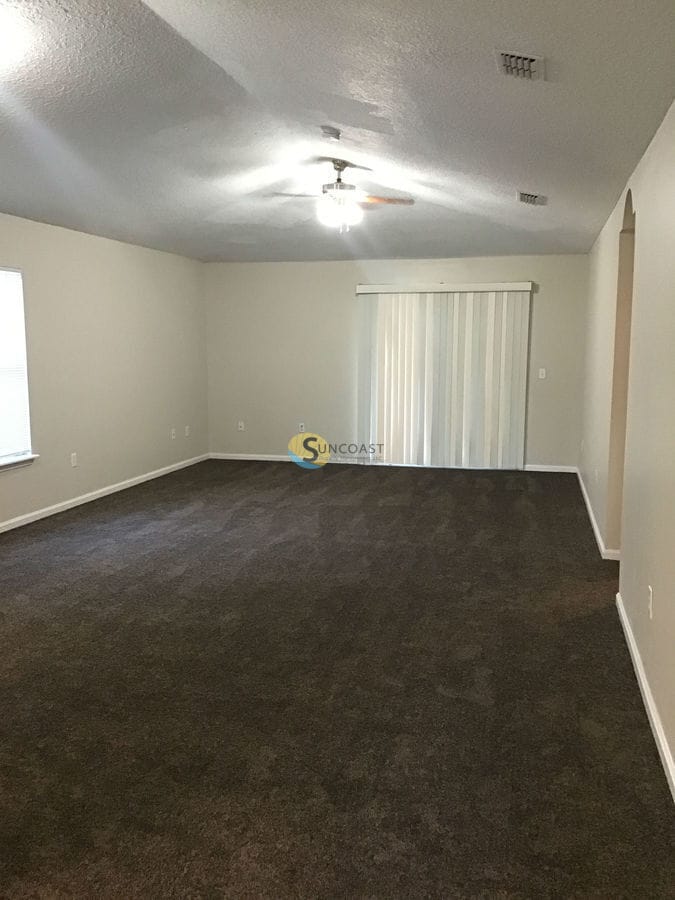 Building Photo - 5550 Oak Crossing Dr