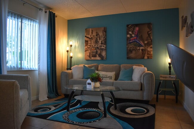 Building Photo - Crescent Lane