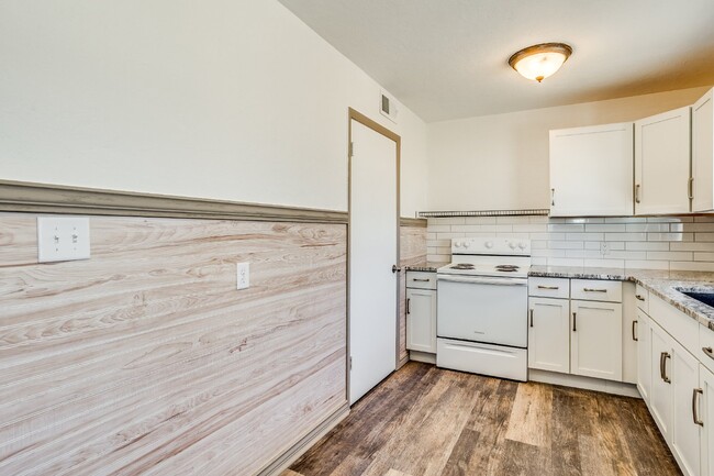 Building Photo - Charming 3 Bedroom Rental in Wichita with ...