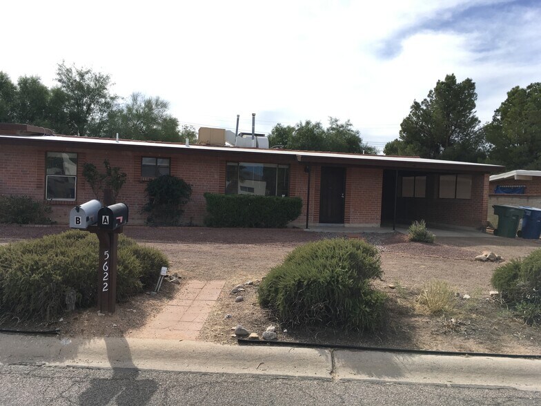 Building Photo - 5622 E Whittier St