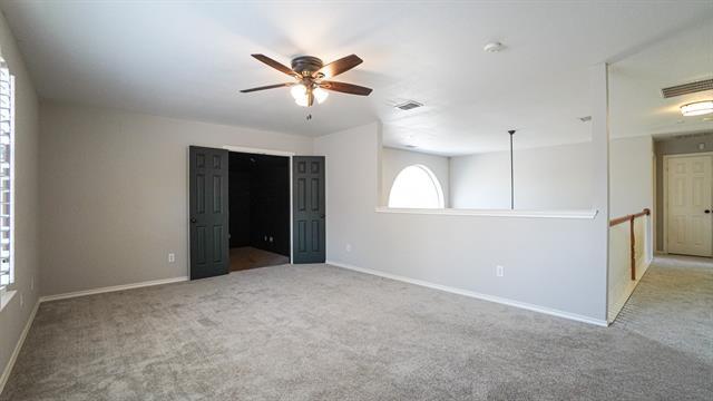 Building Photo - 2210 Garden Crest Dr