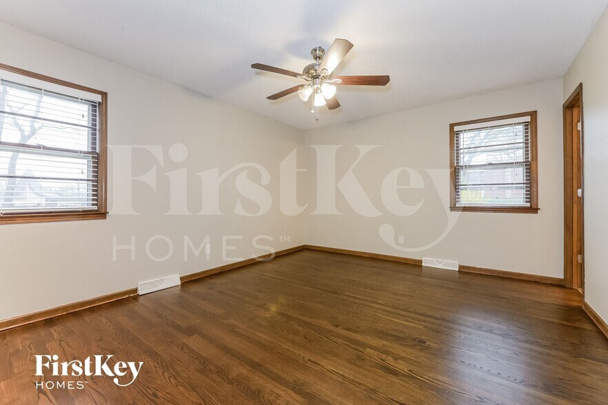 Building Photo - 9603 Hardy St