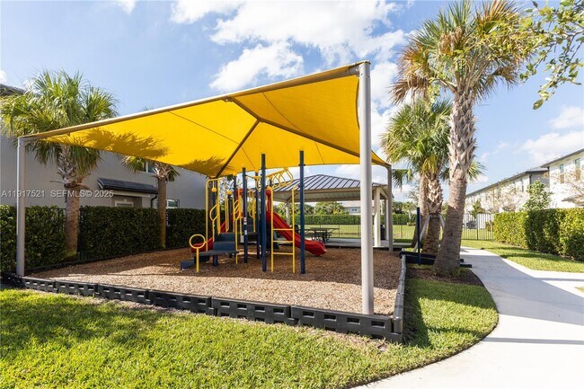 Building Photo - 2917 Olivia Ave