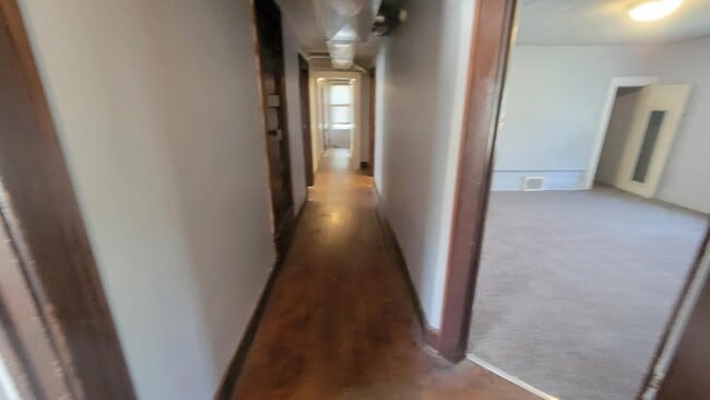 Building Photo - 20 N Willow St