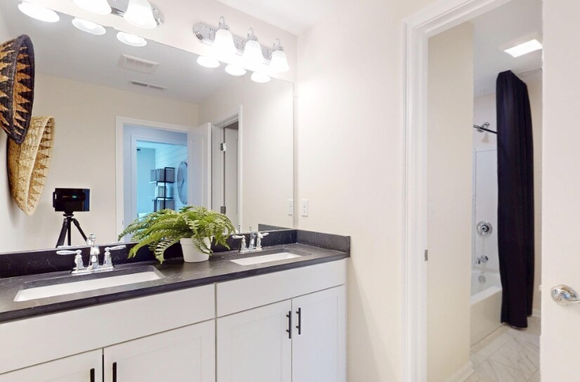 Building Photo - 129 Cold Brook Dr