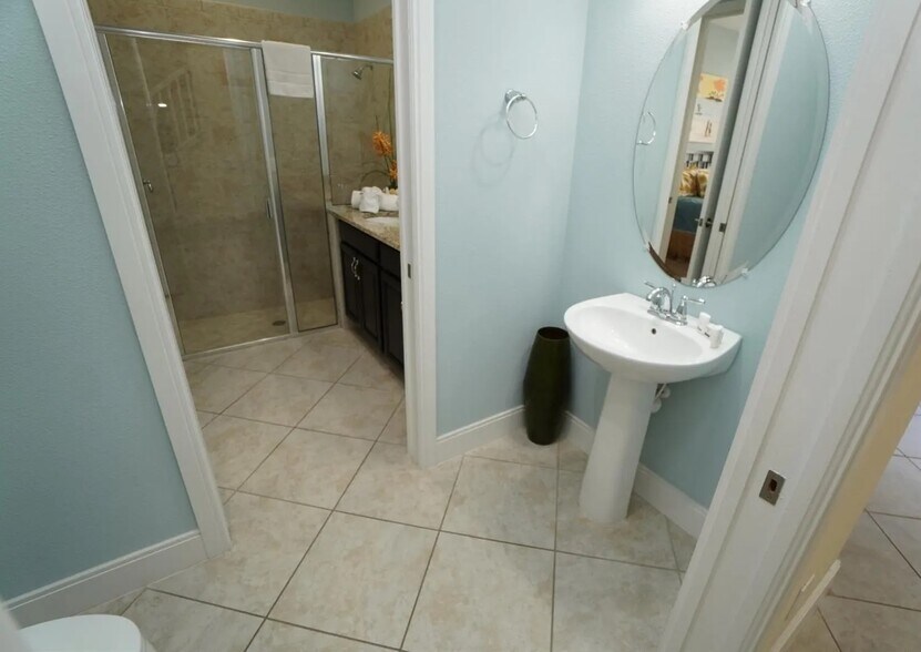 Building Photo - 510 Captiva Dr