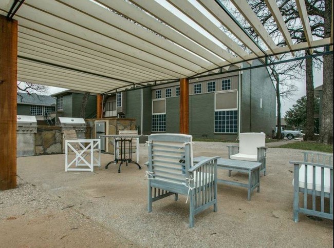 Building Photo - 200 N Booth Calloway Rd