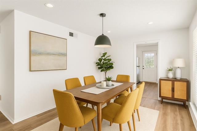 Building Photo - 10650 Steppington Dr