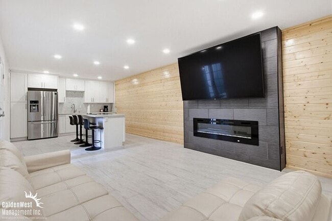 Building Photo - Newly Updated 1Bdm 1Ba Unfurnished ADU with Views in Cardiff By the Sea!