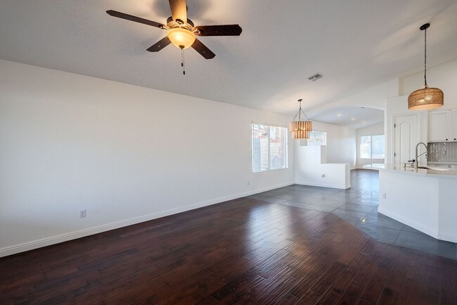 Building Photo - YEAR END MOVE IN SPECIAL!  NEWLY RENOVATED...