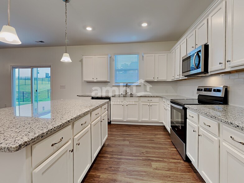 Building Photo - 215 Gershon Wy