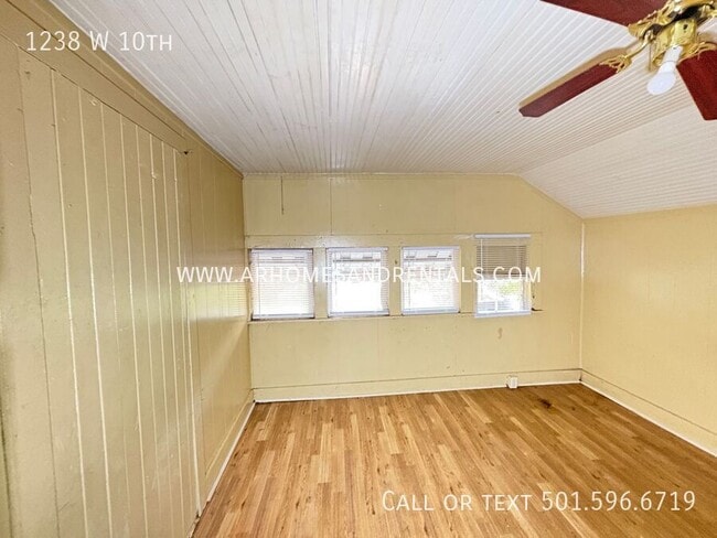 Building Photo - 1238 W 10th-
