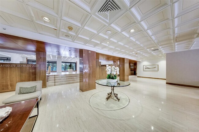 Building Photo - 2333 Brickell Ave