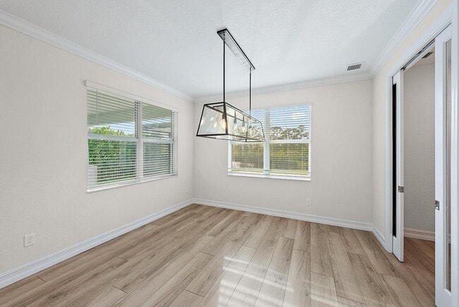 Building Photo - 4770 SW Ardsley Dr