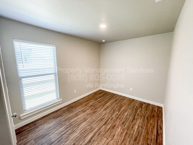 Building Photo - 2147 Kokomo Ave