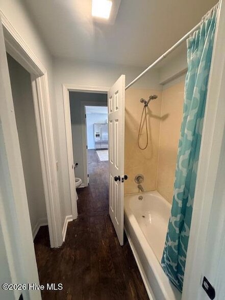 Building Photo - 309 Country Club Ln