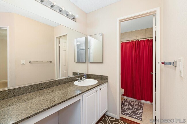 Building Photo - 7455 Charmant Dr