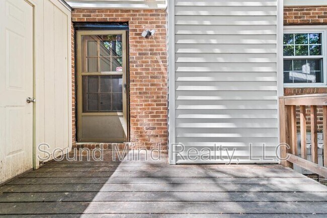Building Photo - 6521 New Market Way