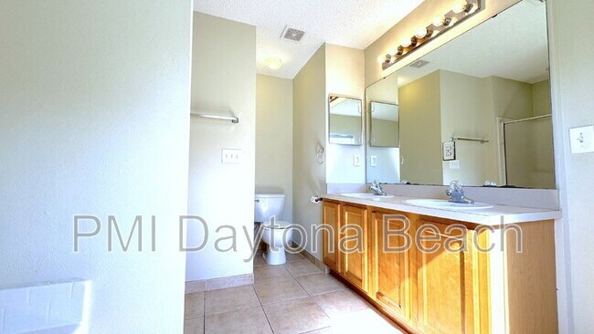 Building Photo - 112 Karas Trail