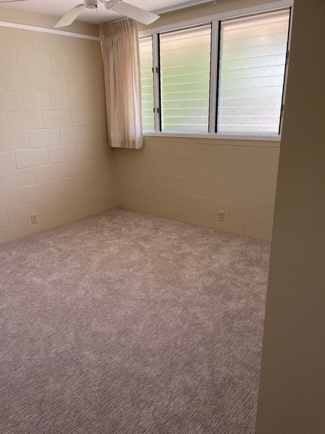 Building Photo - Aikahi Park