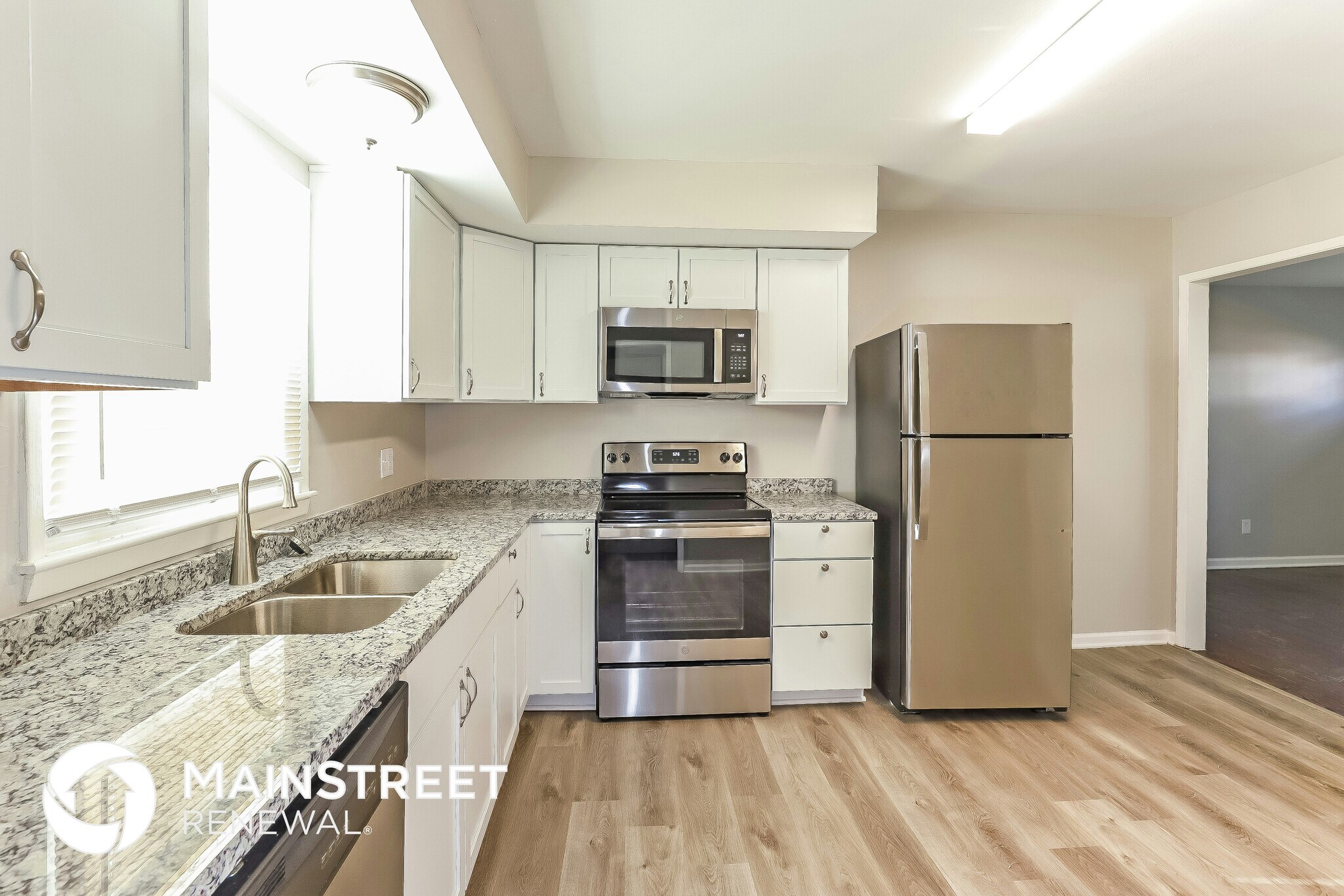 Building Photo - 4135 N Spruce Ave