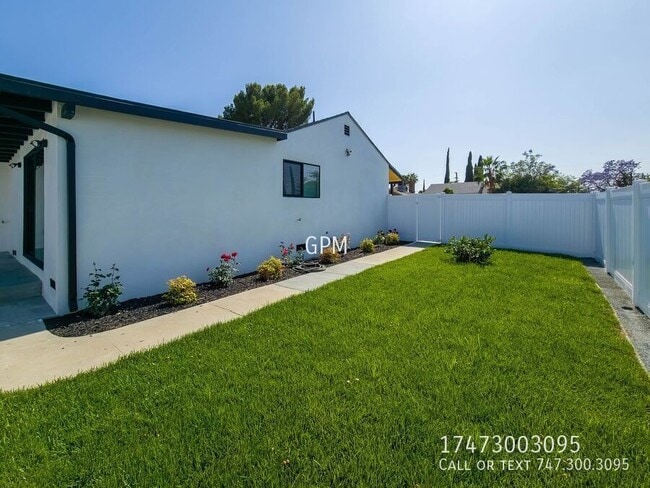 Building Photo - 6454 Gentry Ave