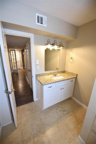 Building Photo - 4206 Hawthorne Ave