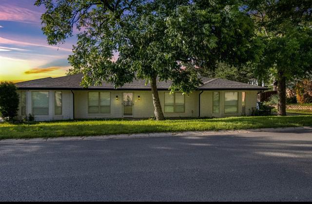 Building Photo - 7636 Skylake Dr