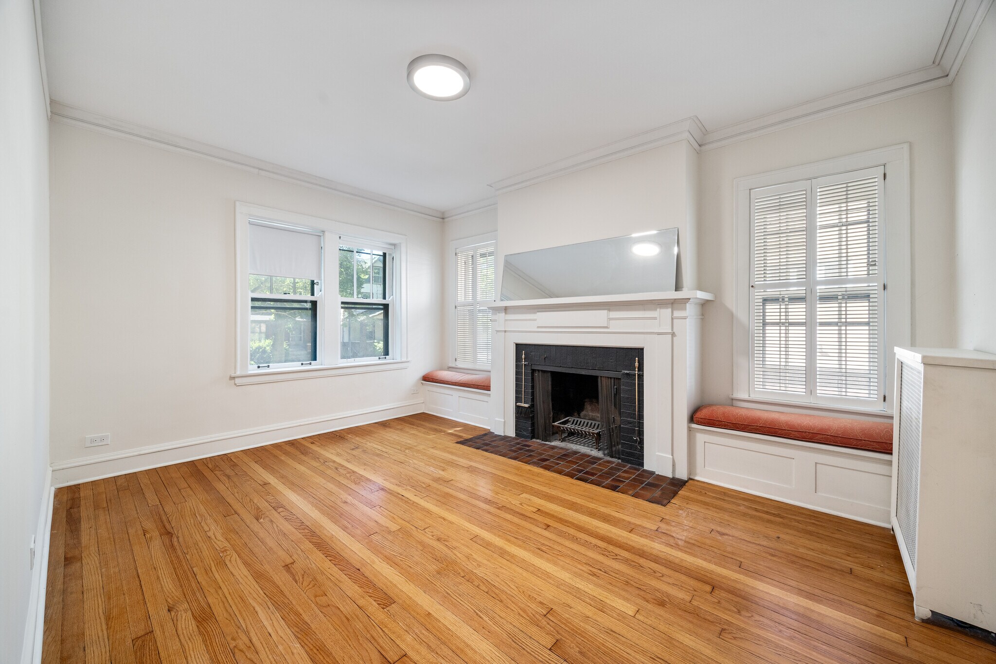 Building Photo - 721 Foster St