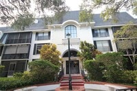 Building Photo - 3680 Inverrary Dr