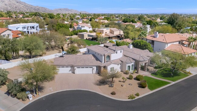 Building Photo - 3324 E Suncrest Ct