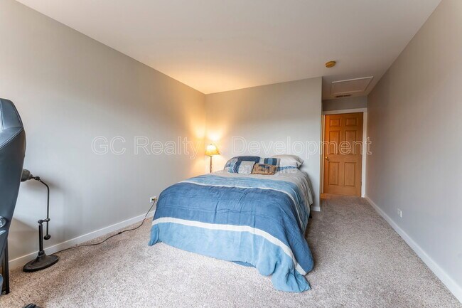 Building Photo - 1262 Brookdale Dr