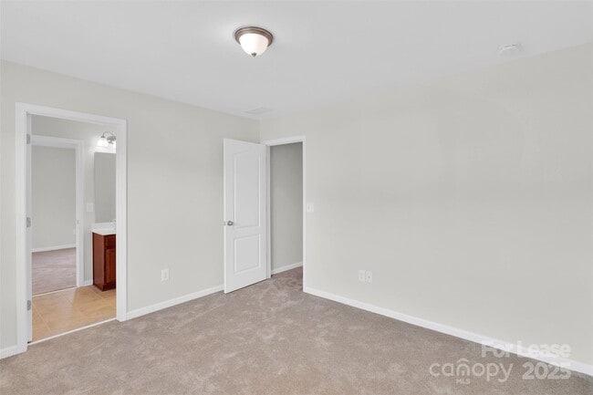 Building Photo - 3024 Kirkwall Ln