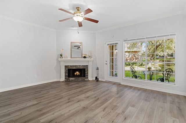 Building Photo - 3550 Country Square Dr