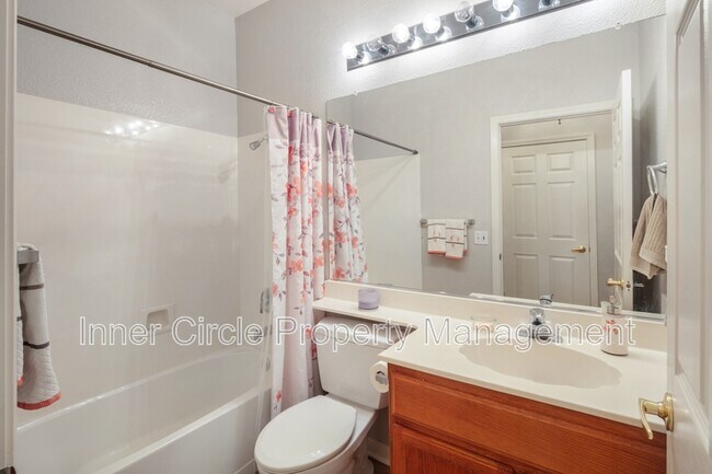 Building Photo - 310 Upton Pyne Dr