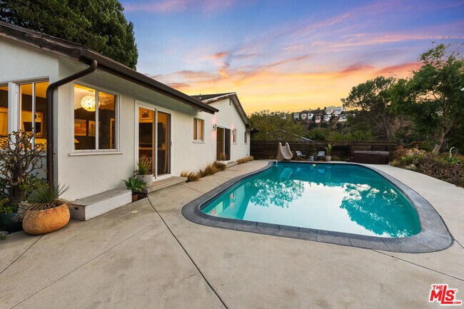 Building Photo - 2316 Laurelmont Pl